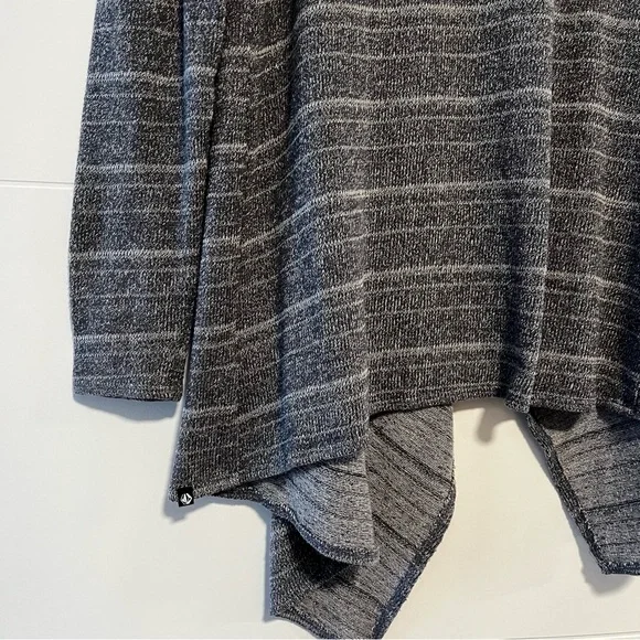 Volcom | Open Sweater - Picture 12 of 15